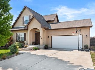 2404 Crestwood Ln, Pueblo, CO 81008