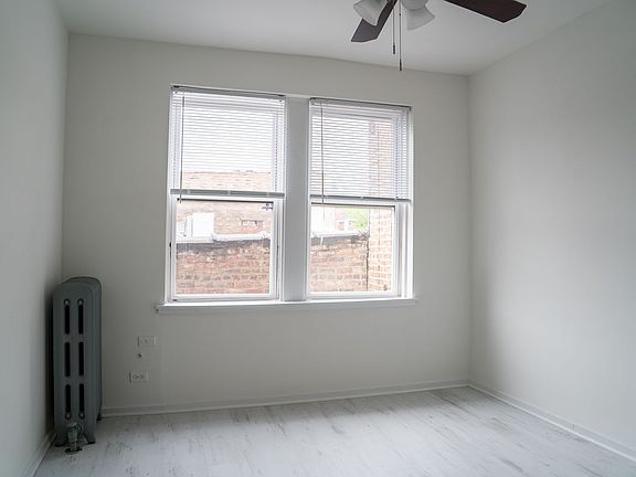 4th image of 4119 N Kenmore Ave APT 304