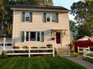 499 Plumtree Rd, Springfield, MA 01118
