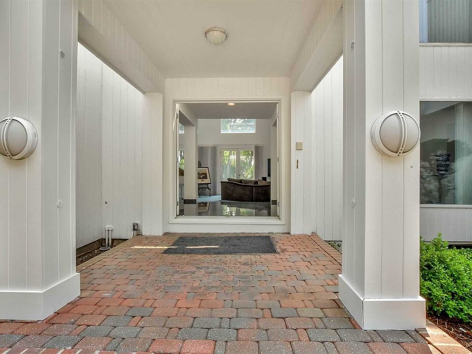 83 Cliff Rd, Port Jefferson, NY 11777 Zillow