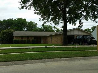 1006 E Baker Rd, Baytown, TX 77521