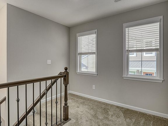 2nd image of 2239 Piazza Rdg