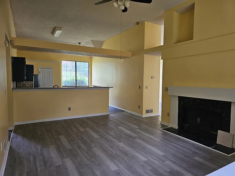 6803 Yorkdale Ct — Photo 11