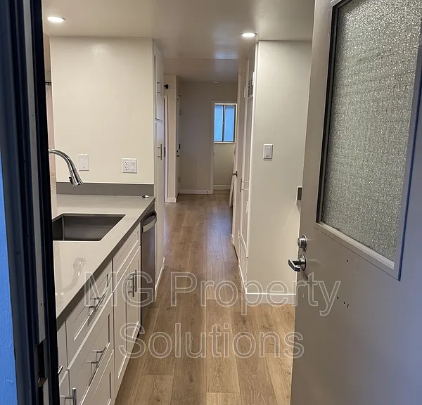 55 Roundtree Blvd #1 — Photo 1