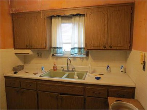 4th image of 5914 Vandalia Ave