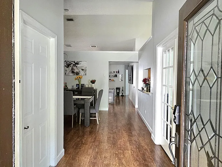 310 Woodleaf Dr — Photo 7