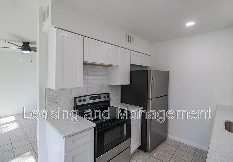 910 Sea Gull Dr #B — Photo 7