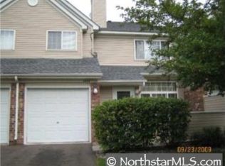 1854 Sapphire Pt, Saint Paul, MN 55122