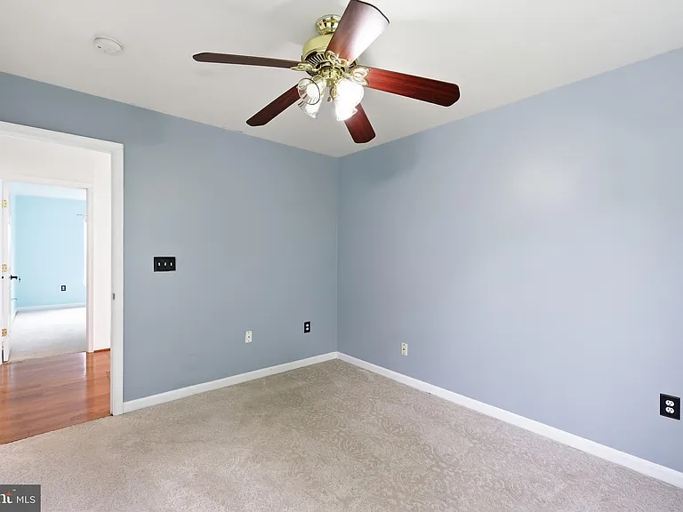 2917 Markhams Grant Dr — Photo 42