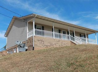 1943 Warrensburg Rd, Whitesburg, TN 37891