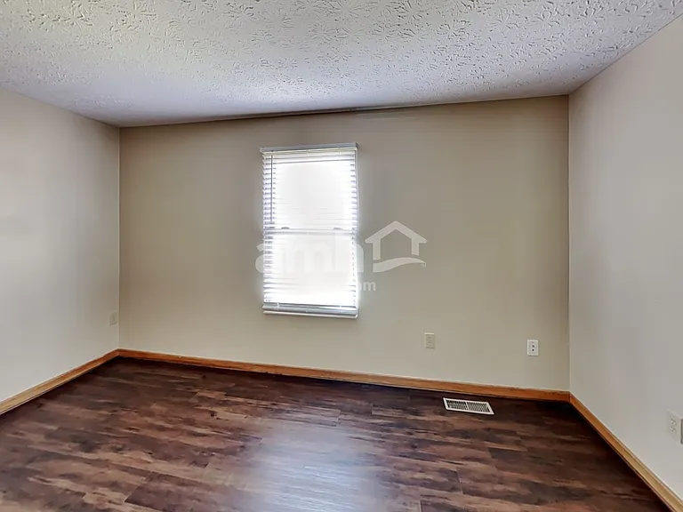 6757 Eddleston Ct — Photo 15