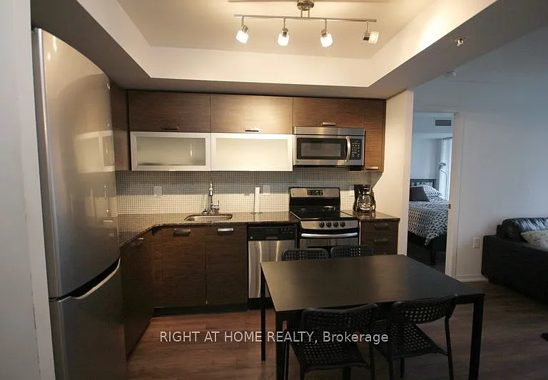 36 Lisgar St #2016W — Photo 6