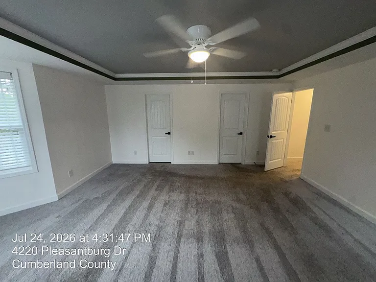 4220 Pleasantburg Dr — Photo 17