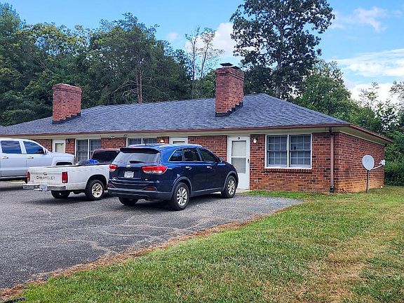 2nd image of 137 Oak Hill Dr