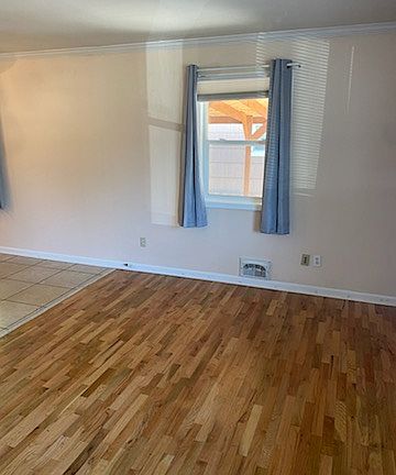 4th image of 4329 Ryan Ave