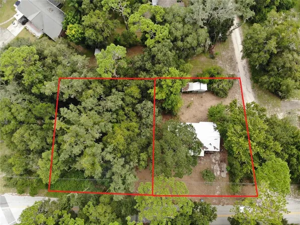 140 W Davis St, De Leon Springs, FL 32130