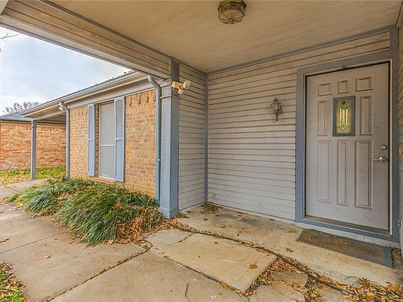 4th image of 7325 Strawberry Way