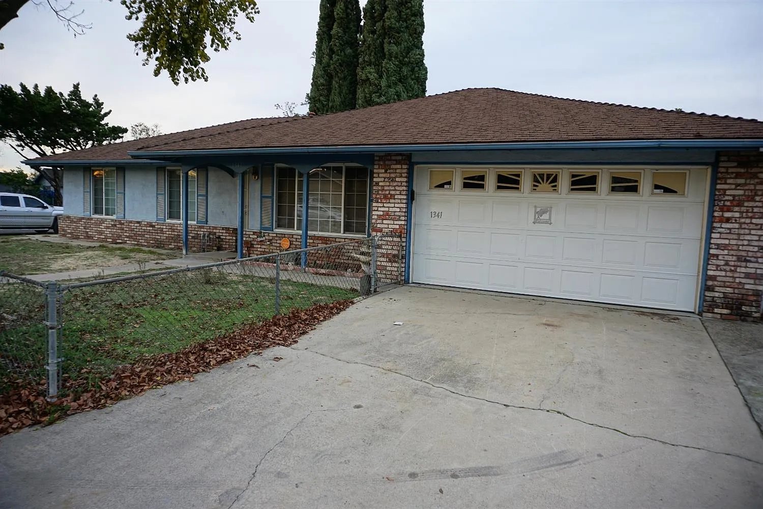 1341 Clevenger Dr photo 1