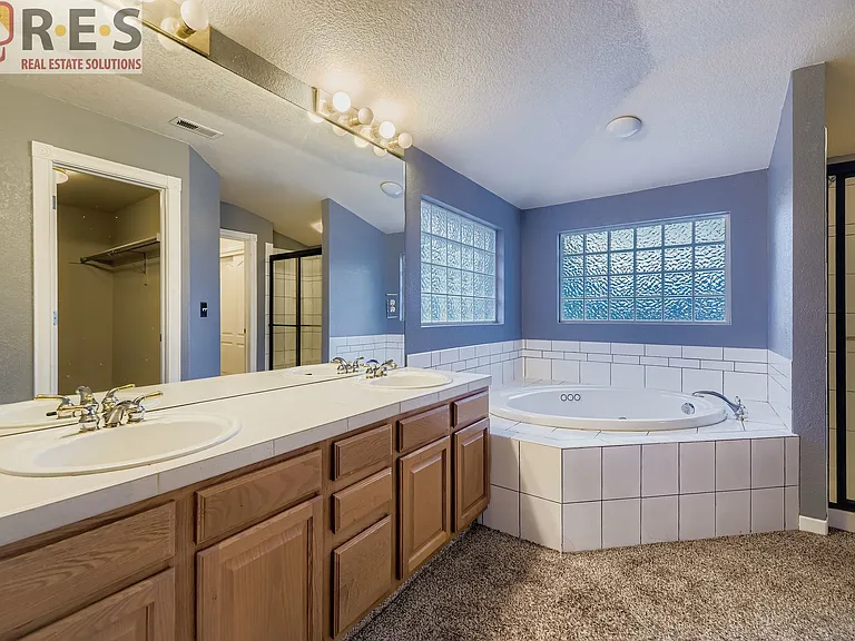2695 S University Blvd — Photo 10