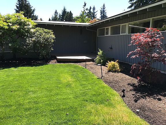 3rd image of 3723 90th Ave SE