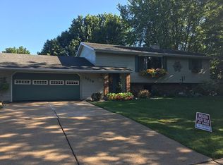 1019 W Upham St, Marshfield, WI 54449