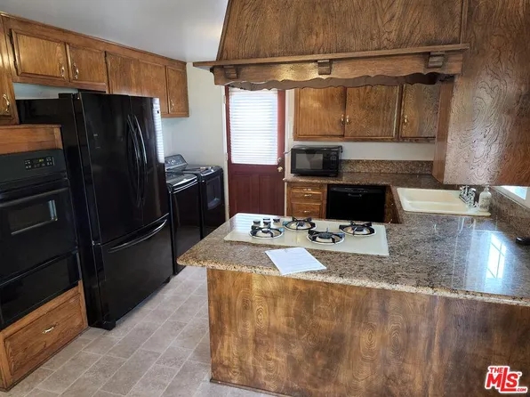 16054 Amber Valley Dr, Whittier, CA 90604