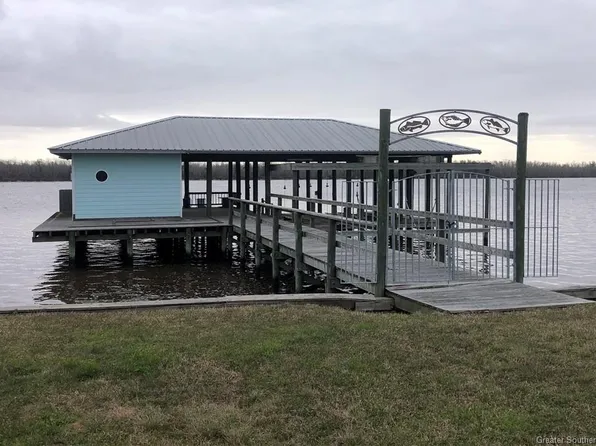 221 Cooper Ann Ln, Hackberry, LA 70645