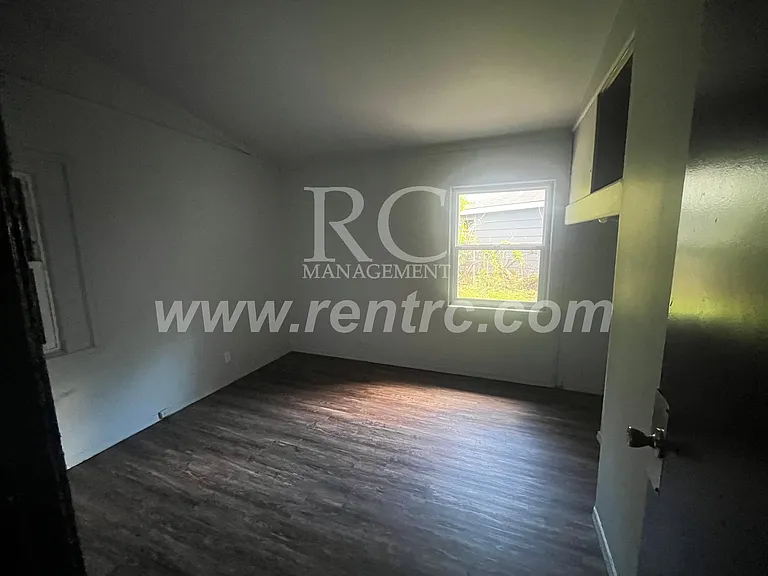 413 N Beard St #N — Photo 12