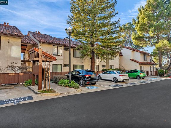 3rd image of 22135 Sevilla Rd APT 32