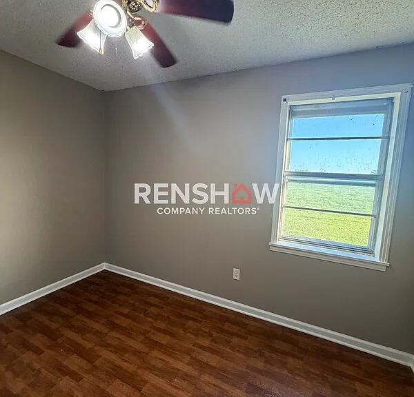 584 Lark St — Photo 28