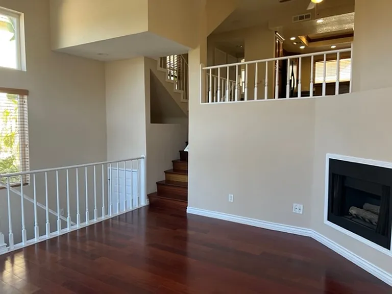 1940 Maple Ave #105 — Photo 8