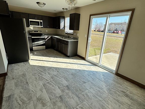 4th image of 7532 Frankie Ct #7532