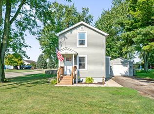 403 Joles St, Sandwich, IL 60548