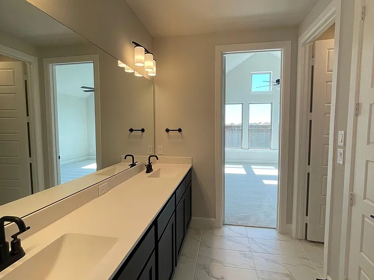 9028 Winding Creek Dr — Photo 15