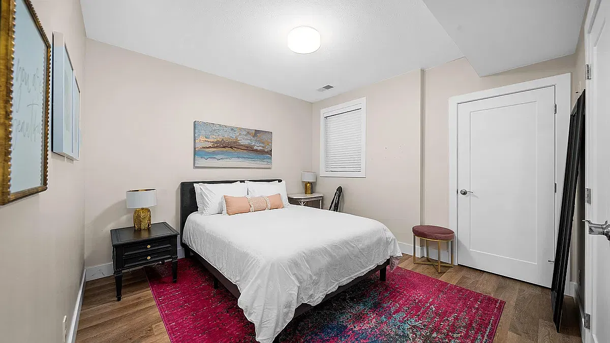 1 bed, 700 sqft, $1,250 — Photo 4