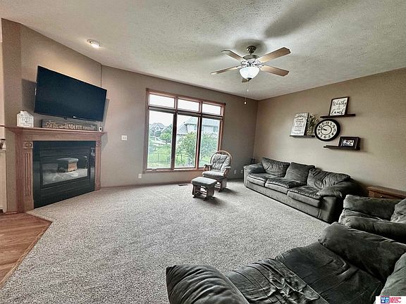 5th image of 6240 S 80th St