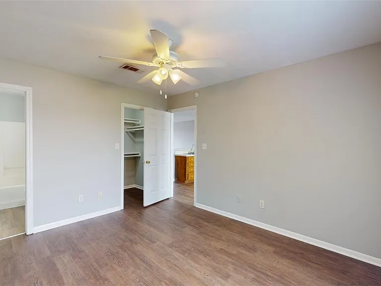 1507 Hollowhill Dr #B — Photo 12