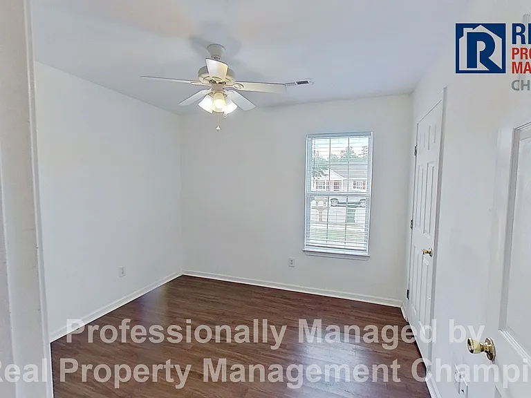 4252 Sunglow Dr — Photo 16