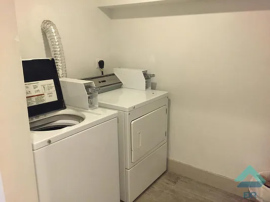 Rented by EXR | media 48