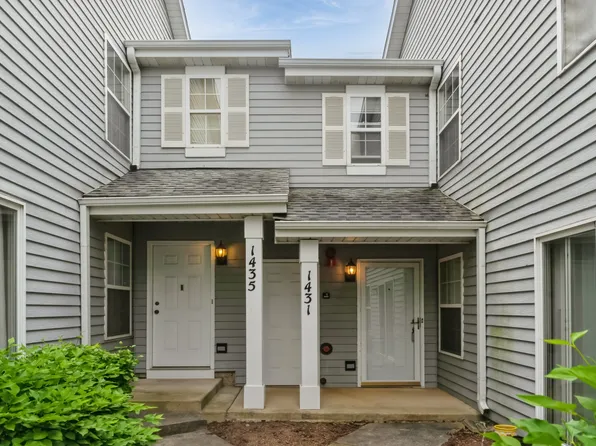1431 Orleans Dr, Mundelein, IL 60060