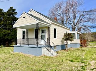 2401 Indian Oak Rd, Crewe, VA 23930