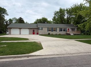 610 2nd St W, Lakota, ND 58344