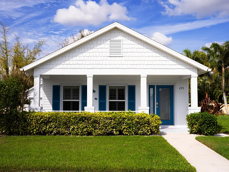 295 Destiny Cir — Photo 1