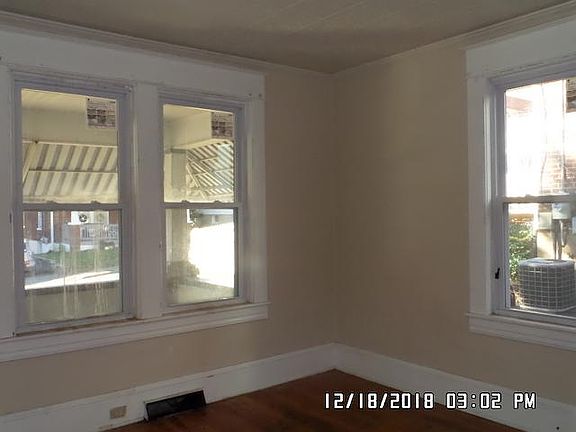 4th image of 1516 8th St SE
