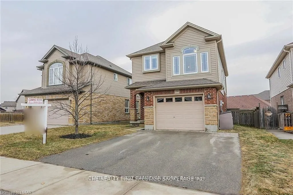 3 bed, $2,599 — Photo 1