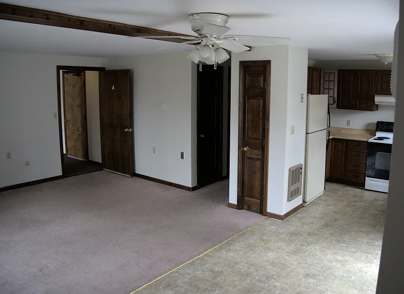 629 Brown Ave #2S