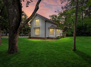 318 Merton Ave, Hartland, WI 53029