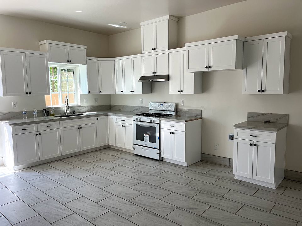 2nd image of 24382 Atwood Ave