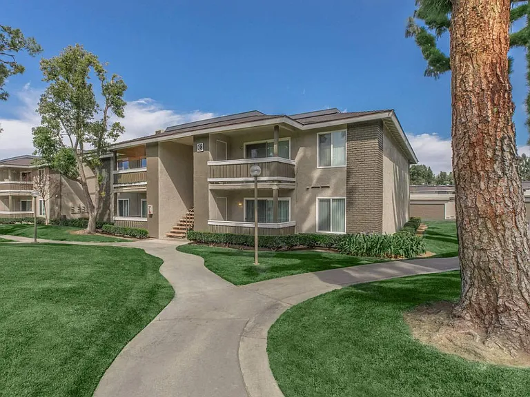 The Meadows Apartments — Photo 10