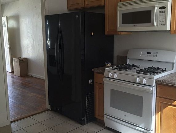 2nd image of 16946 Brighton Ave